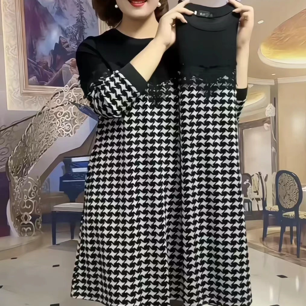 秋冬季新款时尚妈妈装宽松大码休闲百搭圆领遮肚减龄千鸟格连衣裙