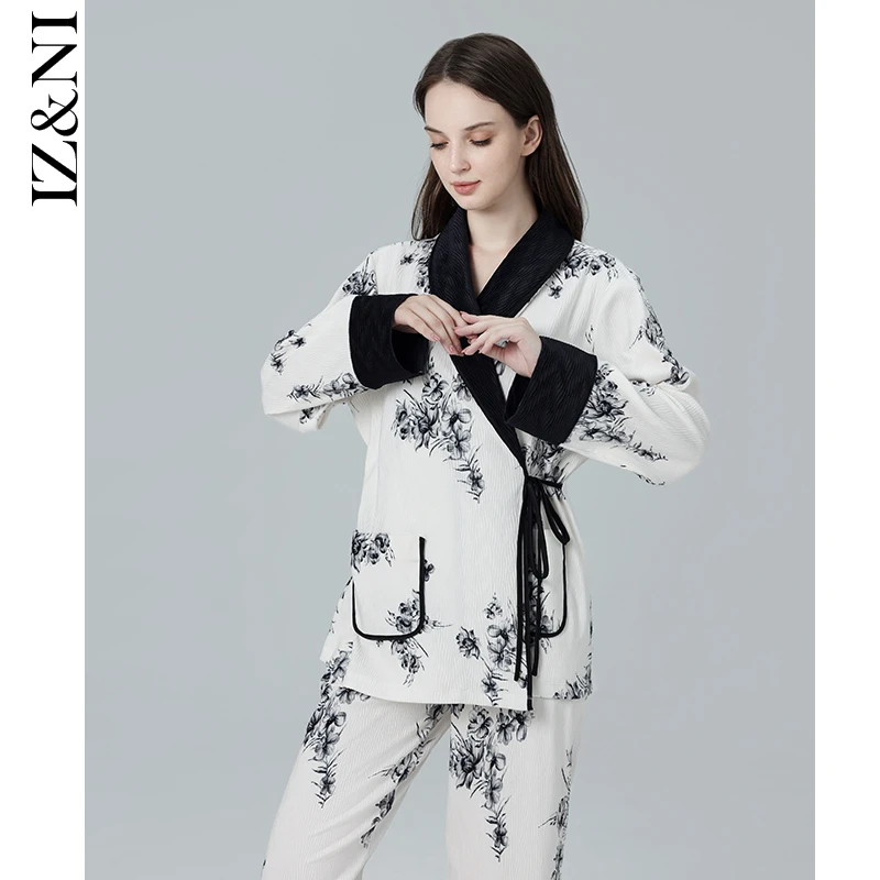 IIZZINI 睡衣女秋冬长袖珊瑚绒薄款国风素馨花系带居家服套装