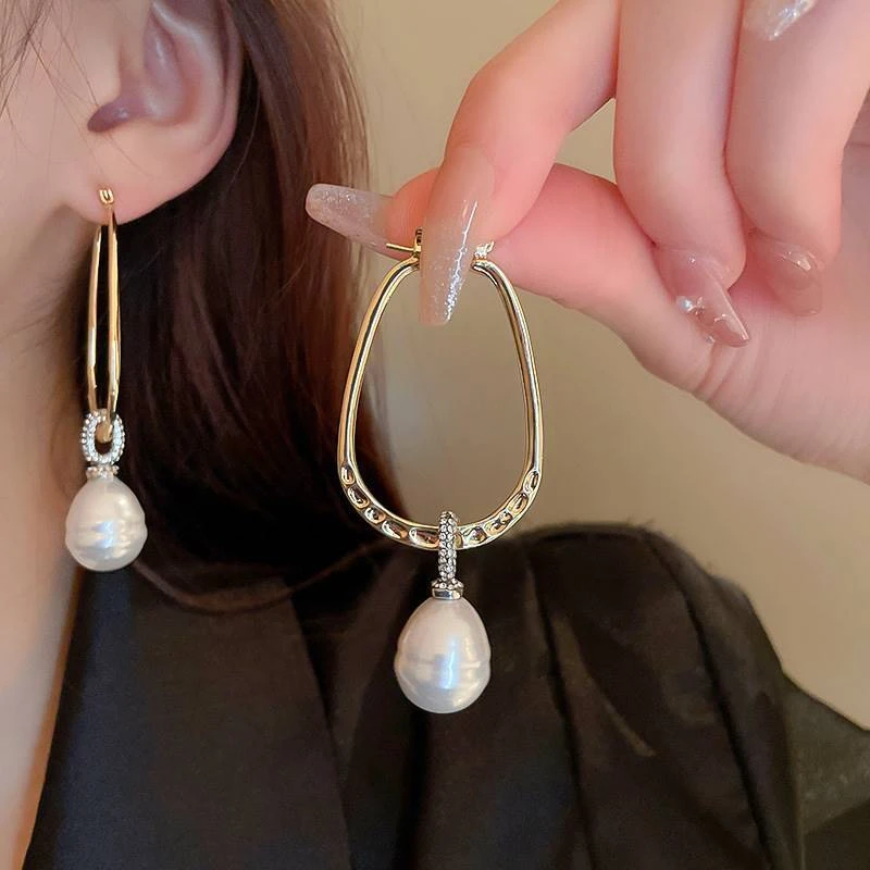 金色几何椭圆耳扣夸张小众设计耳环高级感耳钉耳饰女轻奢百搭耳环