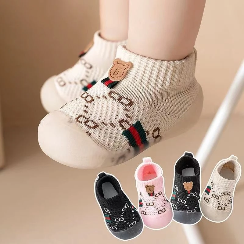 春秋新品透气宝宝学步鞋室内防滑婴儿步前鞋软底男女儿童鞋子女宝