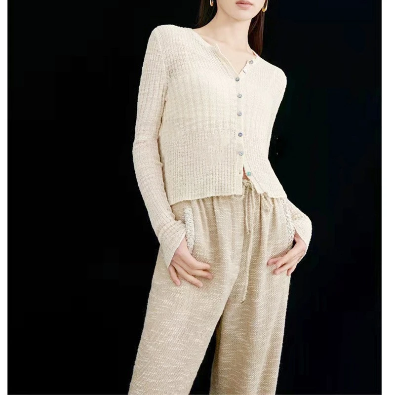 秋季新款法式简约慵懒进口纱竖条肌理感棉混纺圆领长袖针织开衫女