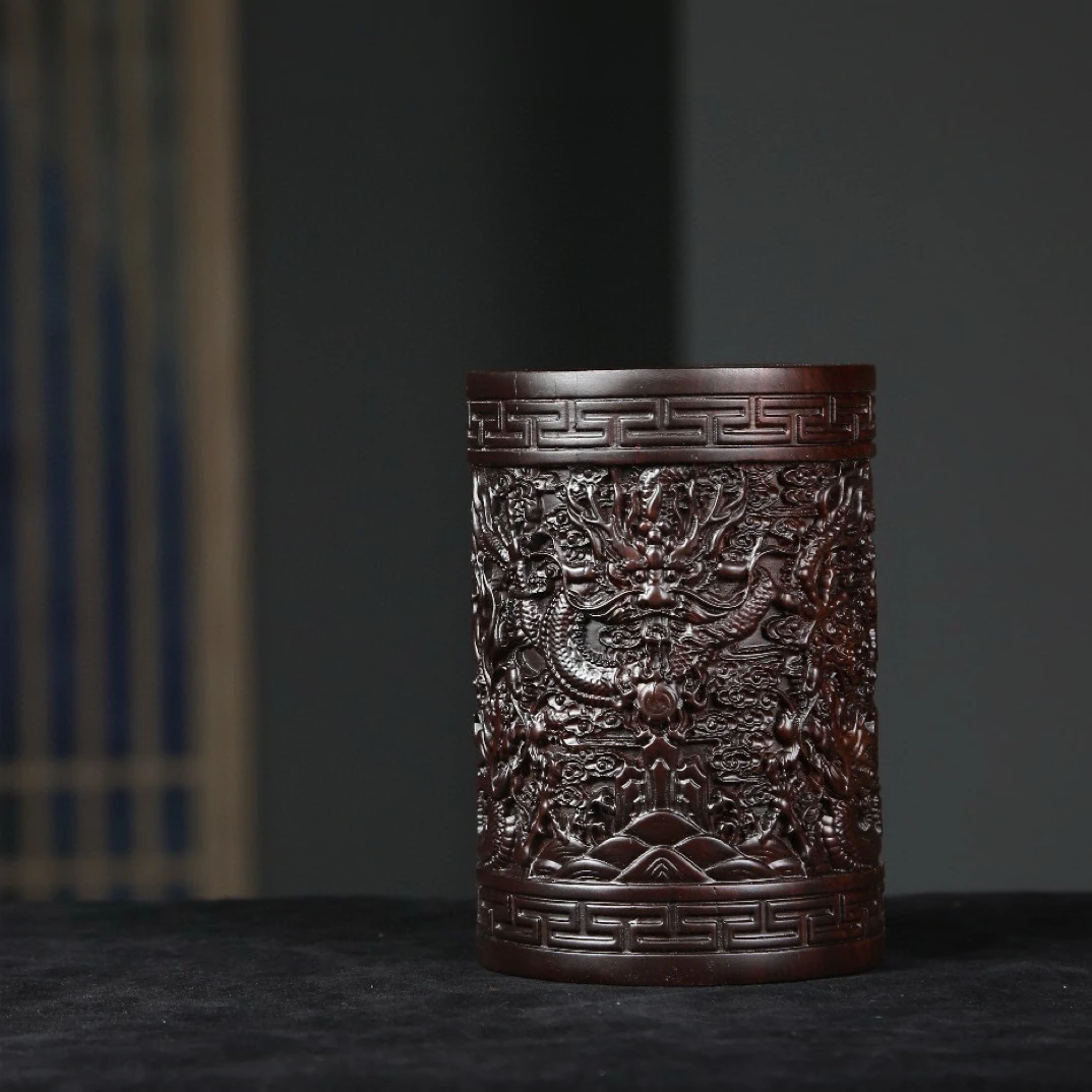 黑檀御天五龙图笔筒