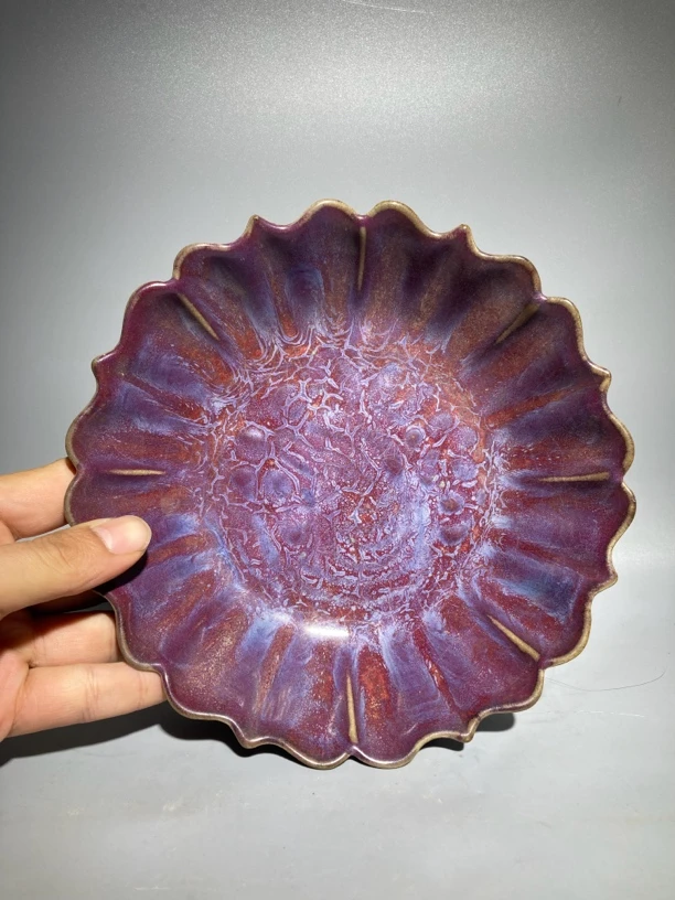 钧窑 莲花盘子一个