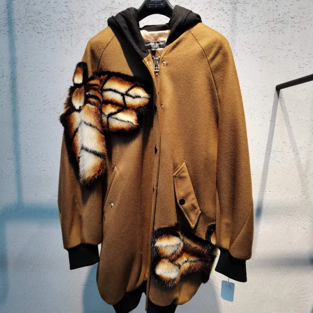 【B99官方旗舰店】女士秋冬新品时尚设计感潮流外套15FGW109-A-1