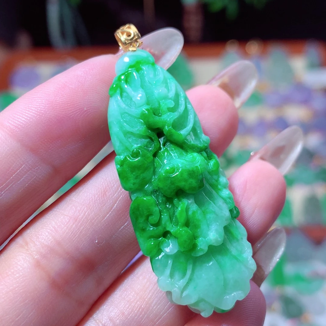翡翠吊坠(不含链)18K金镶嵌