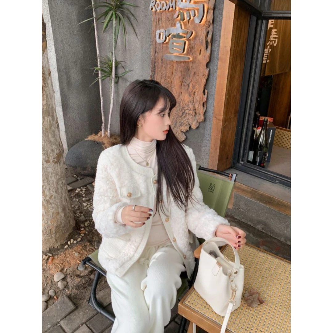 90白鸭绒小香风羽绒外套秋冬加厚保暖毛绒气质韩版外套JXZJ