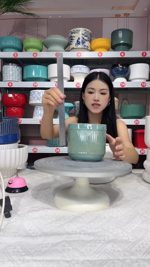 【闪购商品】陶瓷20CM以下高温陶瓷花盆-绿竖方口小*孤