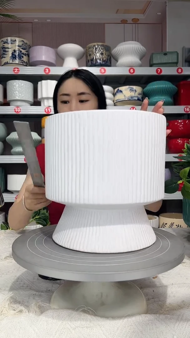 【闪购商品】陶瓷20CM以下中白鱼尾22*22瑕疵