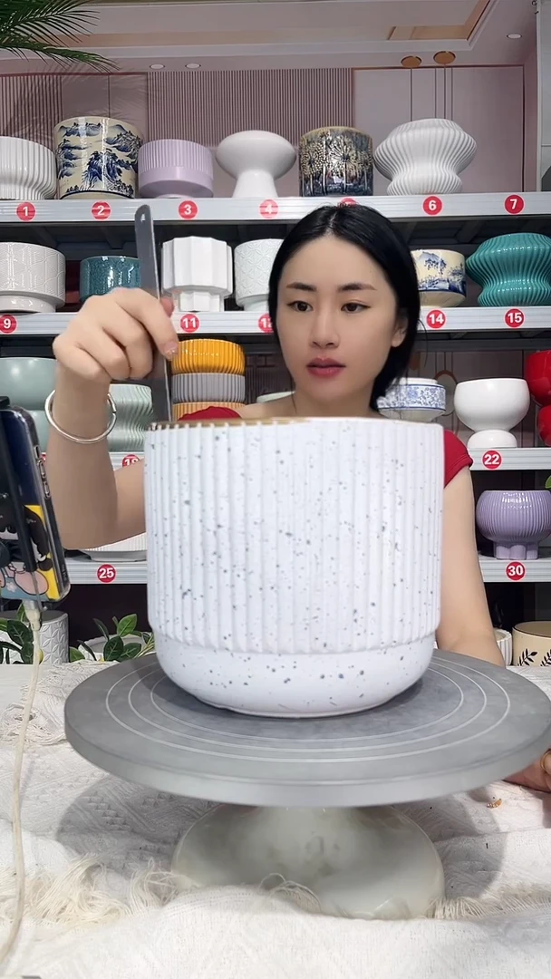 【闪购商品】陶瓷20CM以下高温陶瓷花盆-圆底金边竖纹麻点19*17