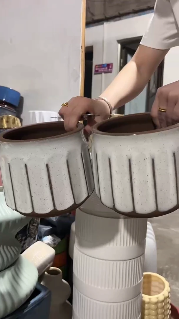 【闪购商品】陶瓷20CM以下高温陶瓷花盆-奶油罐14*13*瑕疵两个