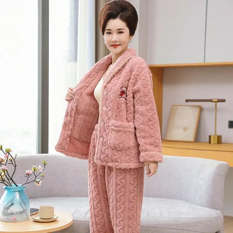中年妈妈珊瑚绒睡衣女秋冬季加厚大码中老年法兰绒保暧家居服套装