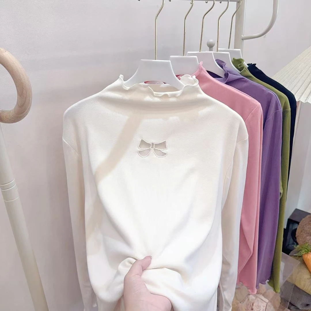 胖胖家*88605新款镂空蝴蝶结木耳边减龄百搭打底衫