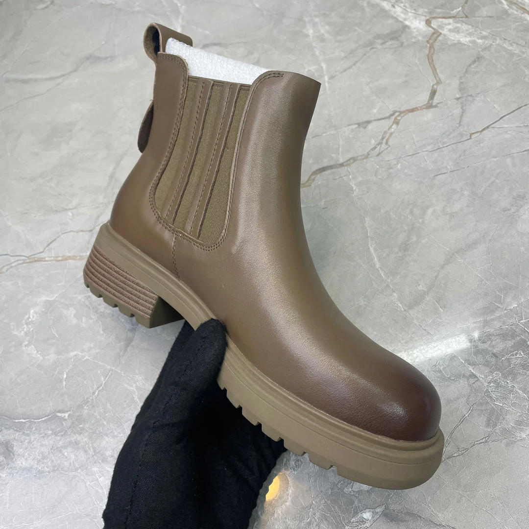 a（孤品）37码粗跟女靴(牛皮)42030