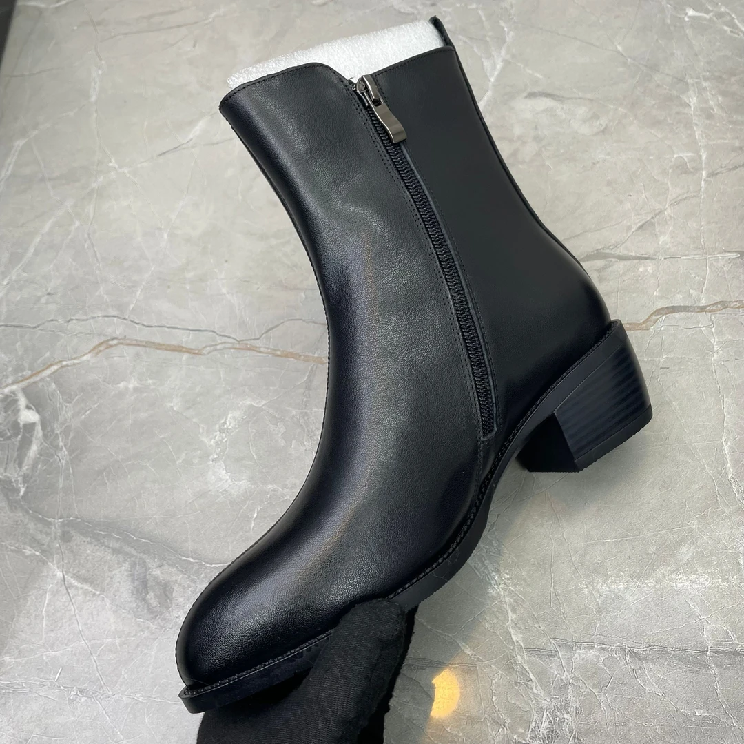 f（孤品）35/36码粗跟女靴(牛皮)01267