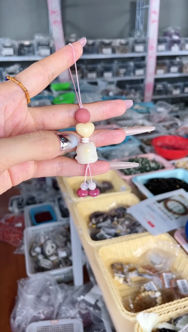 【闪购商品】菩提根/象牙果吊坠雕刻炭烧招财猫粉爱手机挂饰18mm