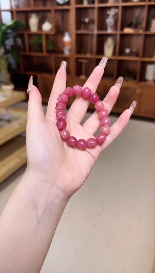 【闪购商品】菩提根/象牙果吊坠雕刻藕粉猫爪手串13mm