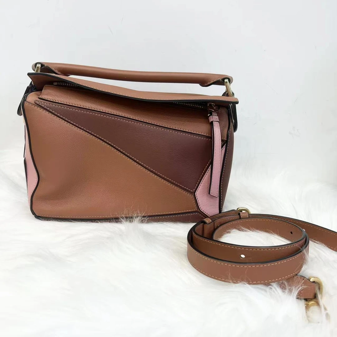 99新 LOEWE/罗意威 经典棕色拼色小号几何包/咖色/PUZZLE