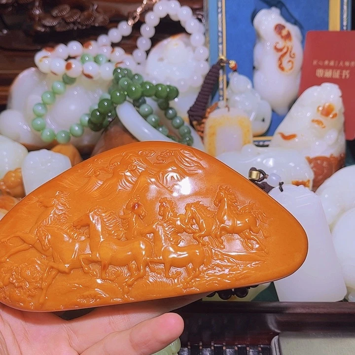 和田玉颈饰未镶嵌厚****水