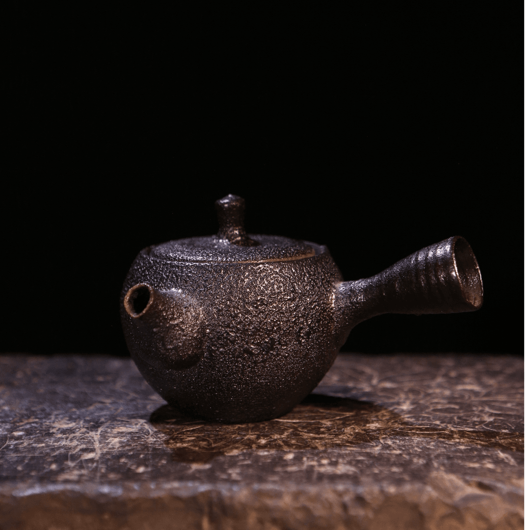 荥窑砂器 荥窑主人亲工手作  《 侧把壶》作品