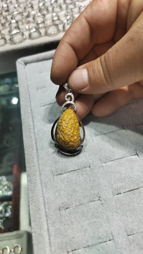 青海冷湖无球粒小号戒指吊坠