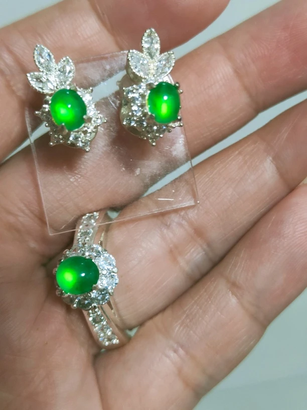 翡翠缅料炸光色标阳绿龙石套