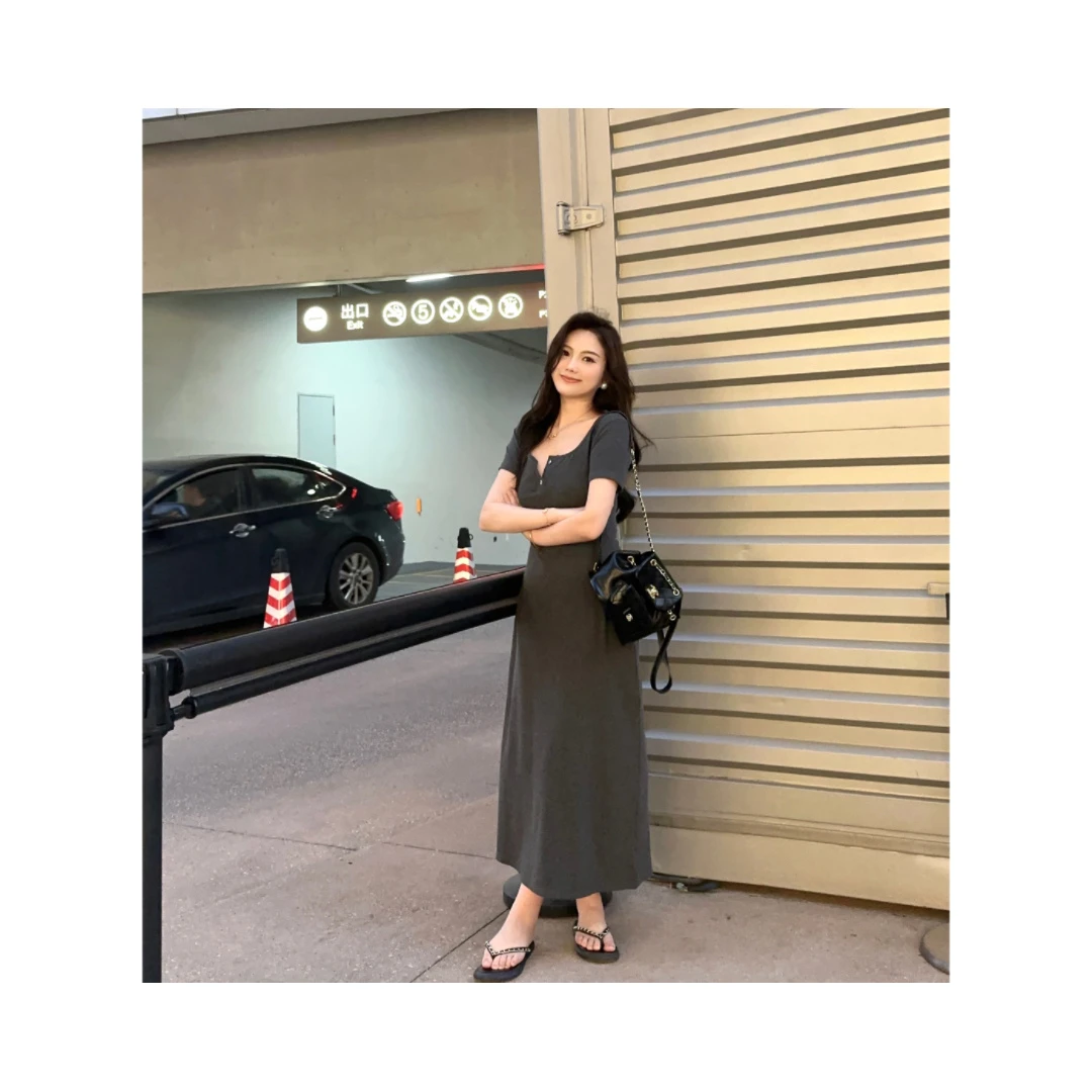 周周-针织连衣裙新款春夏法式气质显瘦高级长裙N8912