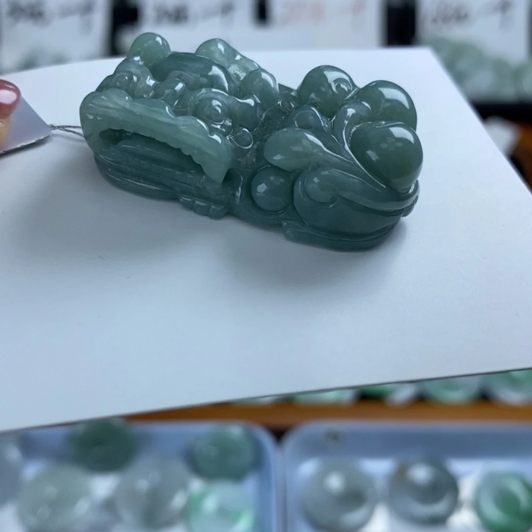 【闪购商品】翡翠颈饰未镶嵌貔貅