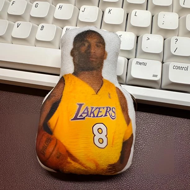 按键发声科比牢大man肘击玩偶按压发声语音钥匙扣玩具挂件小礼物