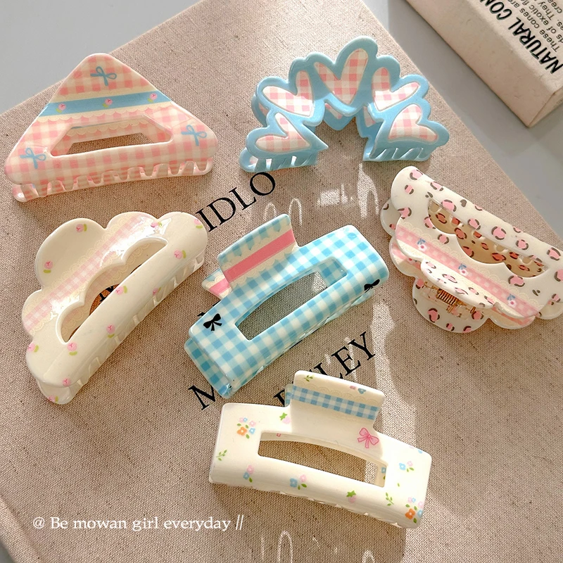 多巴胺爱心抓夹少女发夹2025新款鲨鱼夹后脑勺夹子头饰发卡发饰