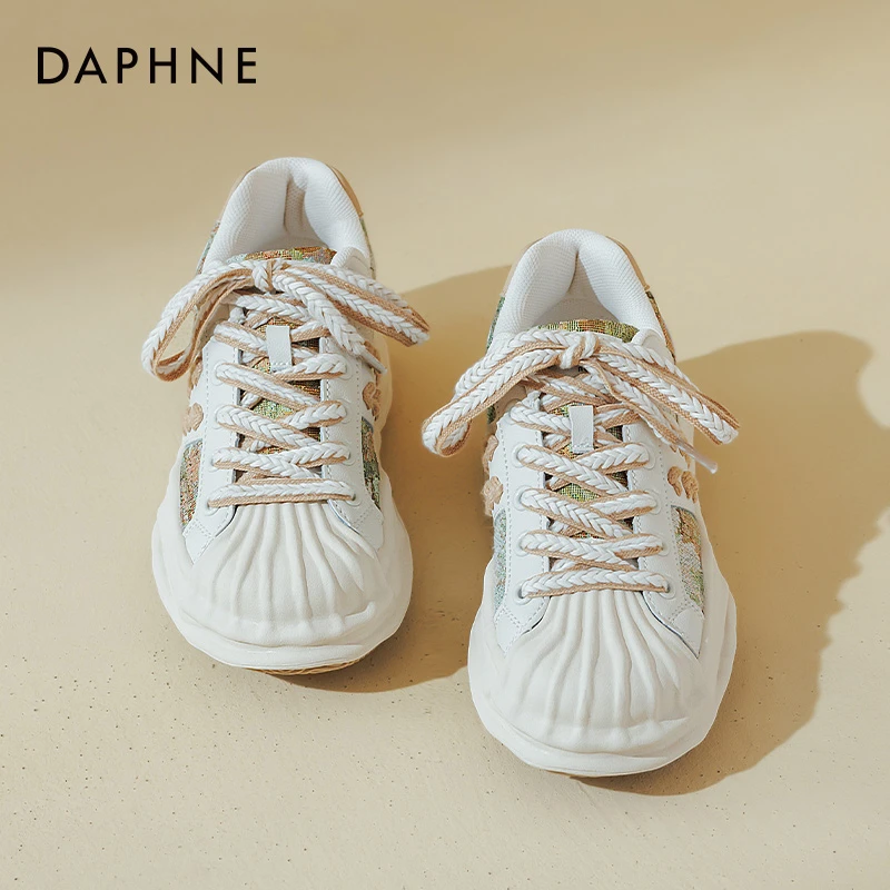 达芙妮贝壳头溶解鞋2025年新款春款板鞋港风休闲女鞋厚底小白鞋女