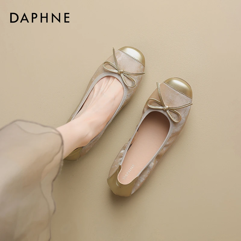 达芙妮浅口蛋卷单鞋女2025新款夏季银色芭蕾平底一脚蹬晚晚鞋船鞋