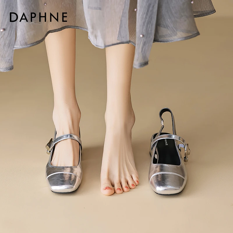 达芙妮厚底小白鞋女2025新款夏季百搭大头丑萌面包鞋休闲运动板鞋