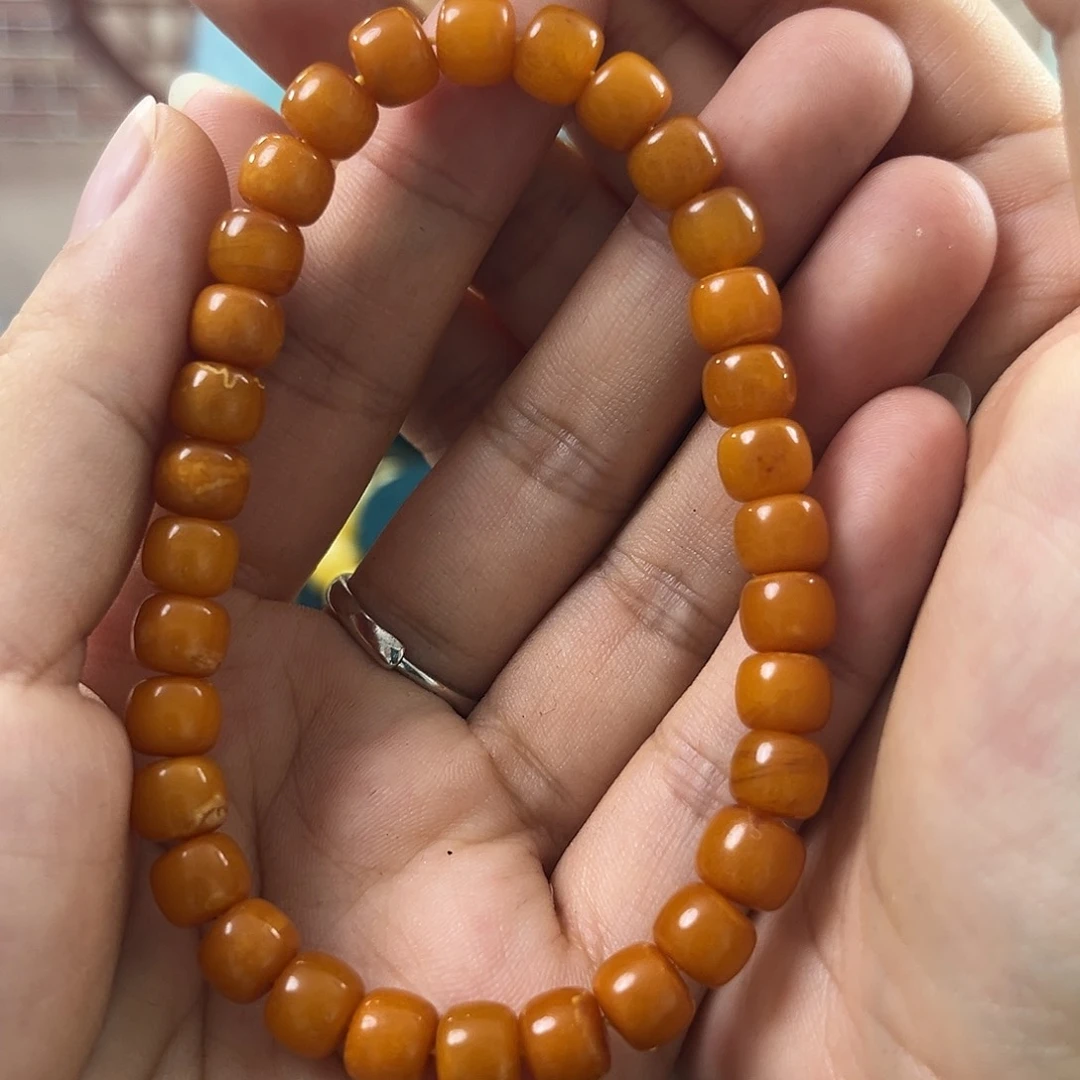琥珀裸石未镶嵌手串