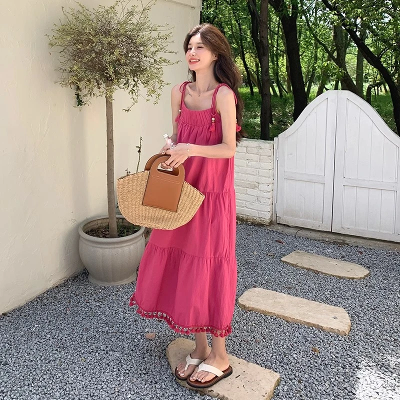 树莓粉色奶呼呼减龄仙女吊带连衣裙女夏法式甜美少女感初恋度假裙