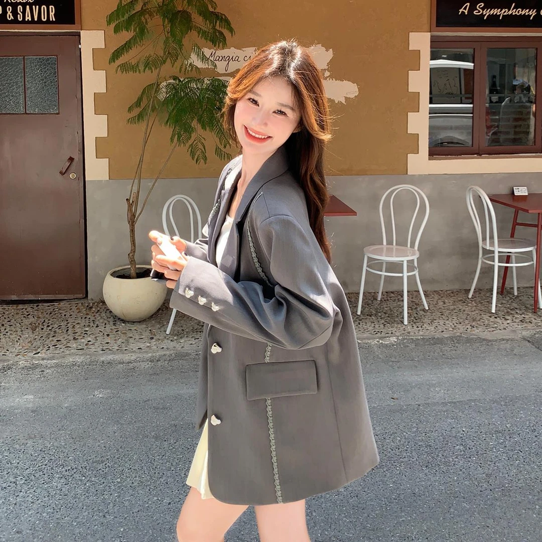 灰色西装外套女秋季2024新款韩系休闲洋气设计感小众蕾丝花边西服