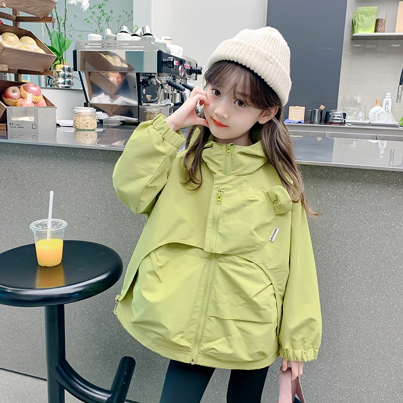 女童外套春秋款2024新款洋气儿童冲锋衣秋装小女孩运动连帽上衣潮