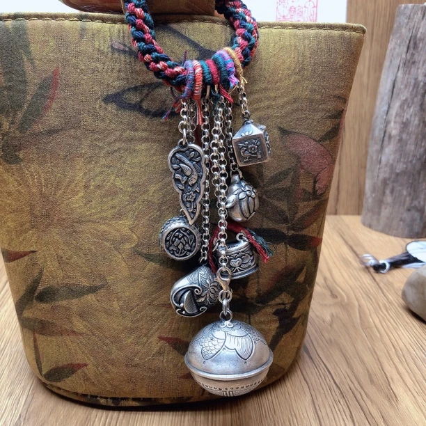 925银银制品 手工錾刻包挂吊坠时尚百搭复古长款民族风