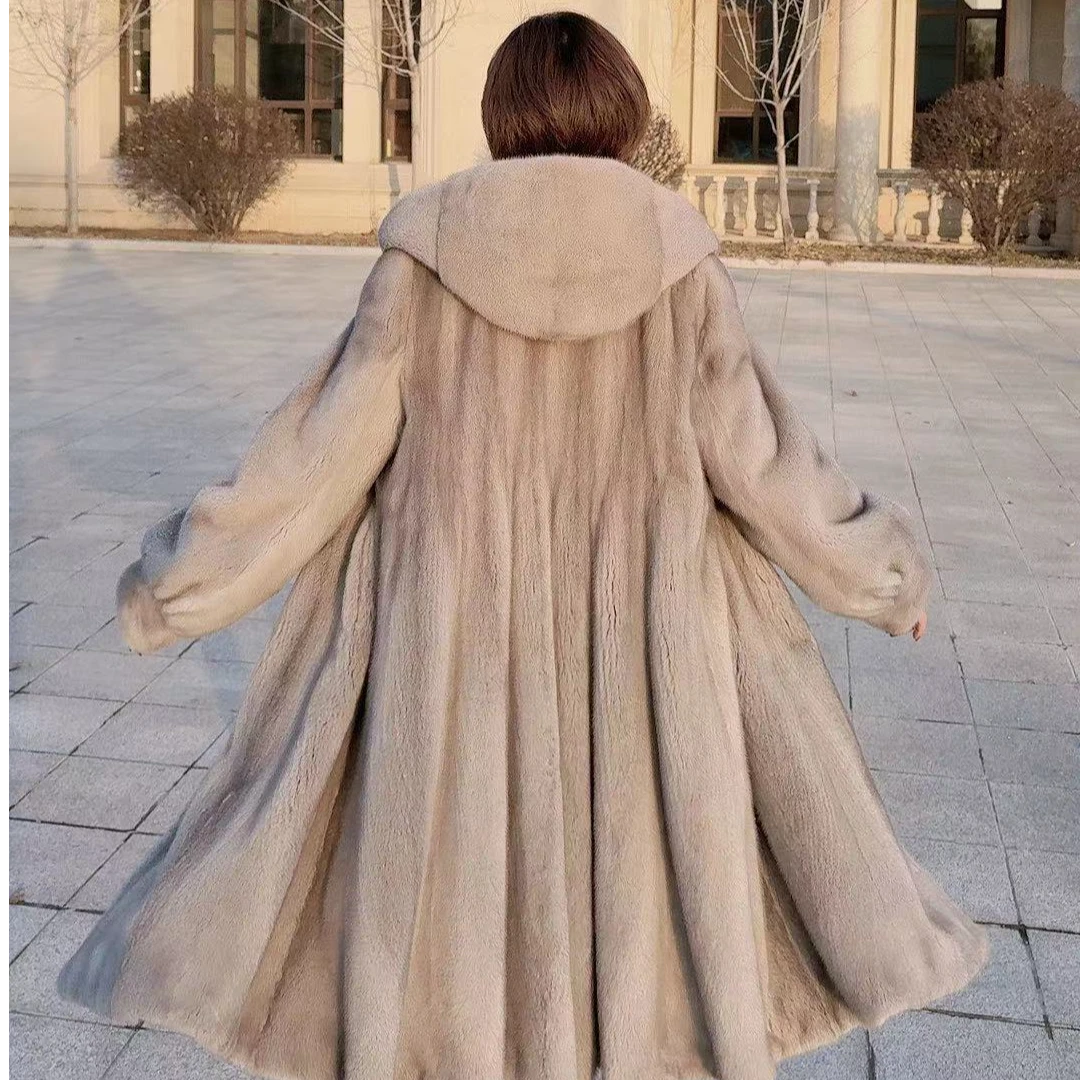 金粟兰【梦回乌托邦】设计师时尚连帽大摆浪位进口天鹅绒水貂外套