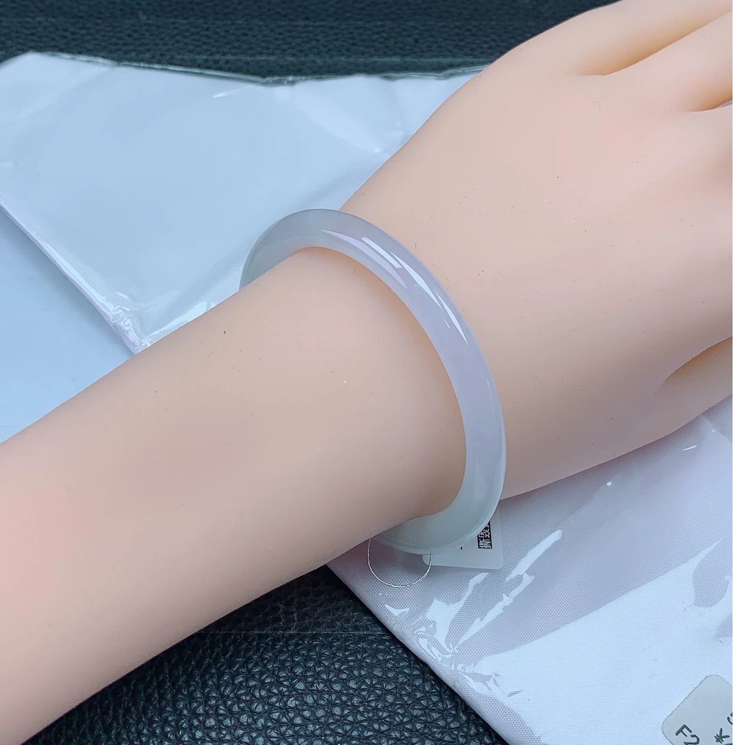 53贵妃（51正圈）白月光细圆条 底子干净清爽细腻耐看纯天然A货翡翠