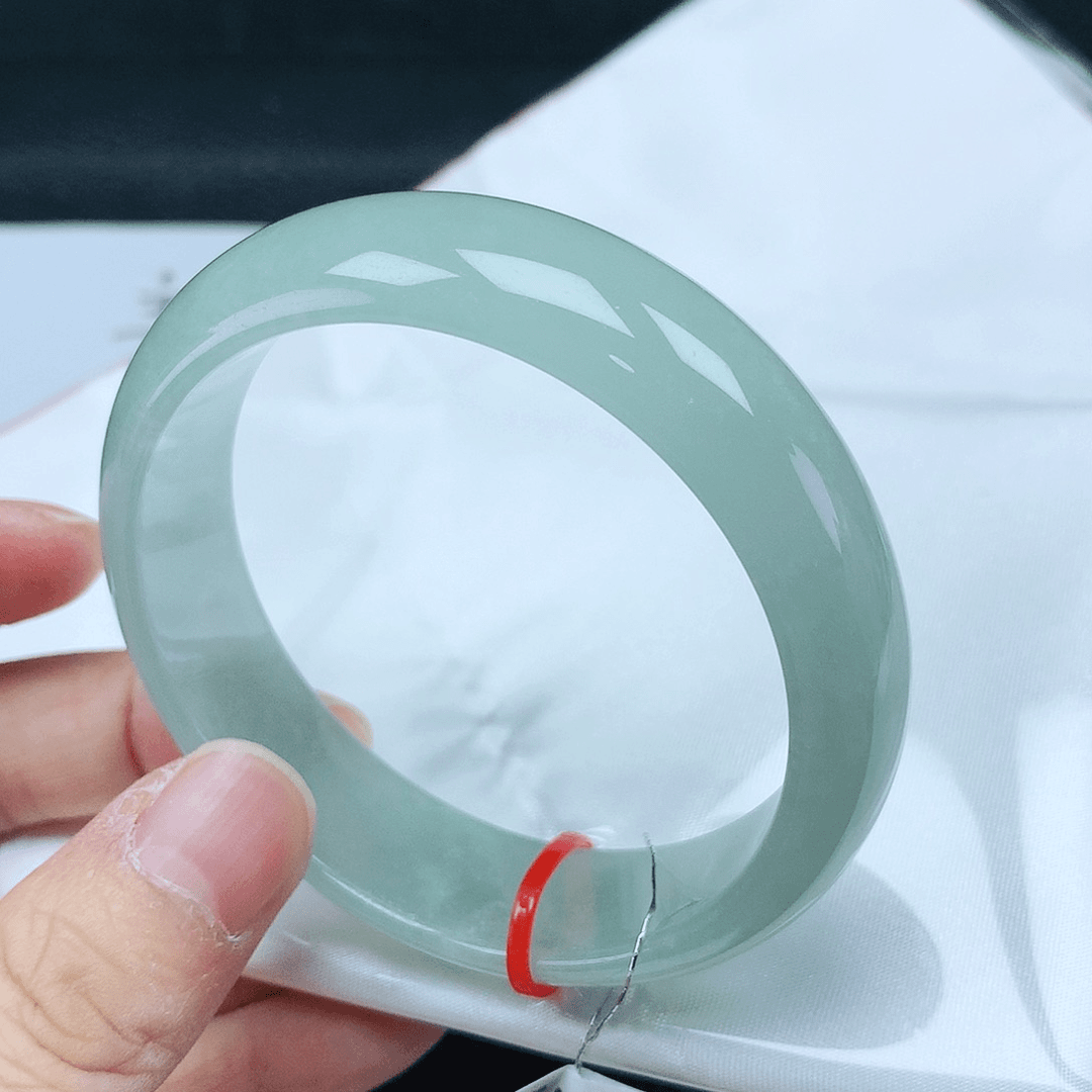 翡翠手镯未镶嵌53圈