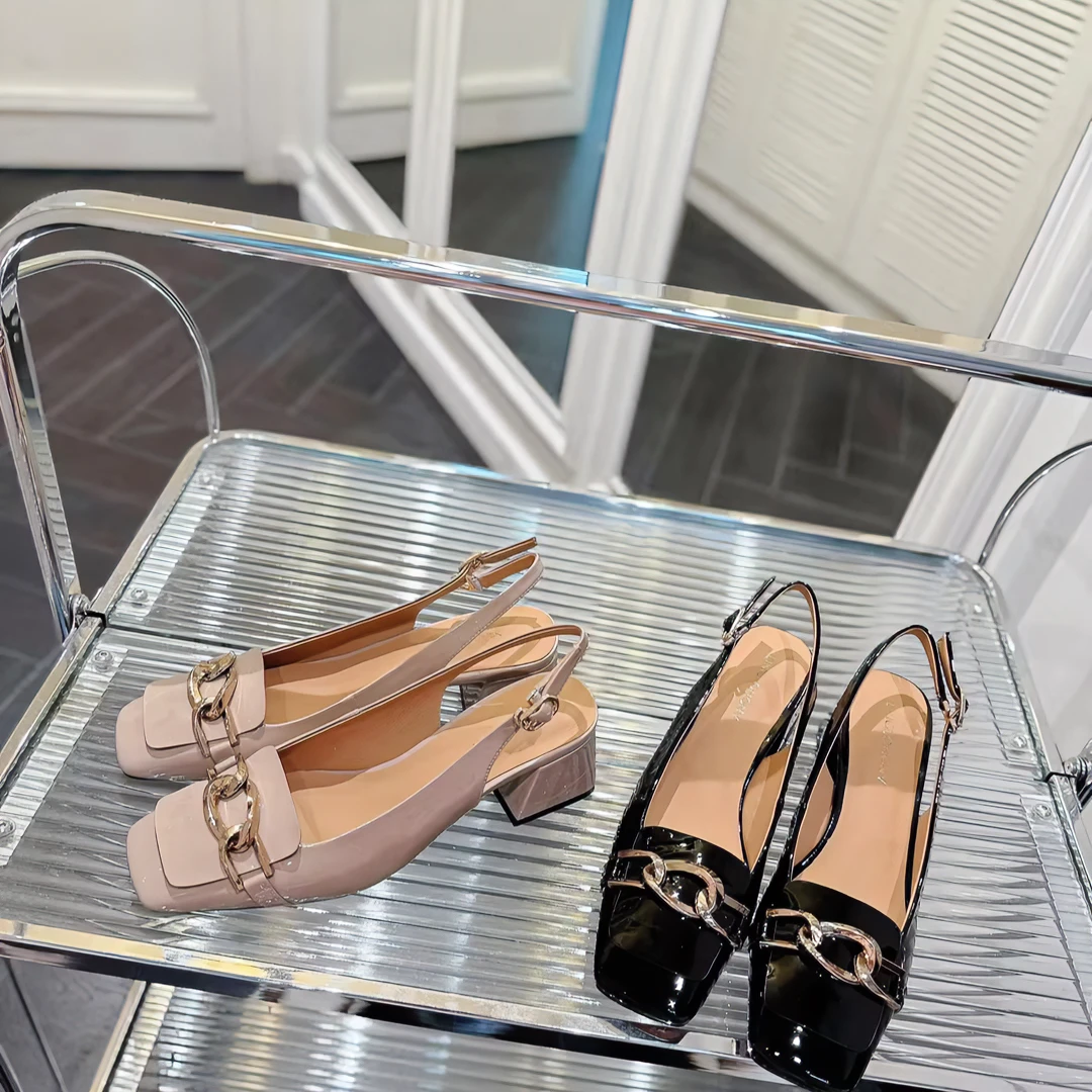 阿芙莎广系联名款2619252新款百搭时尚凉拖扣法式温柔包头凉鞋