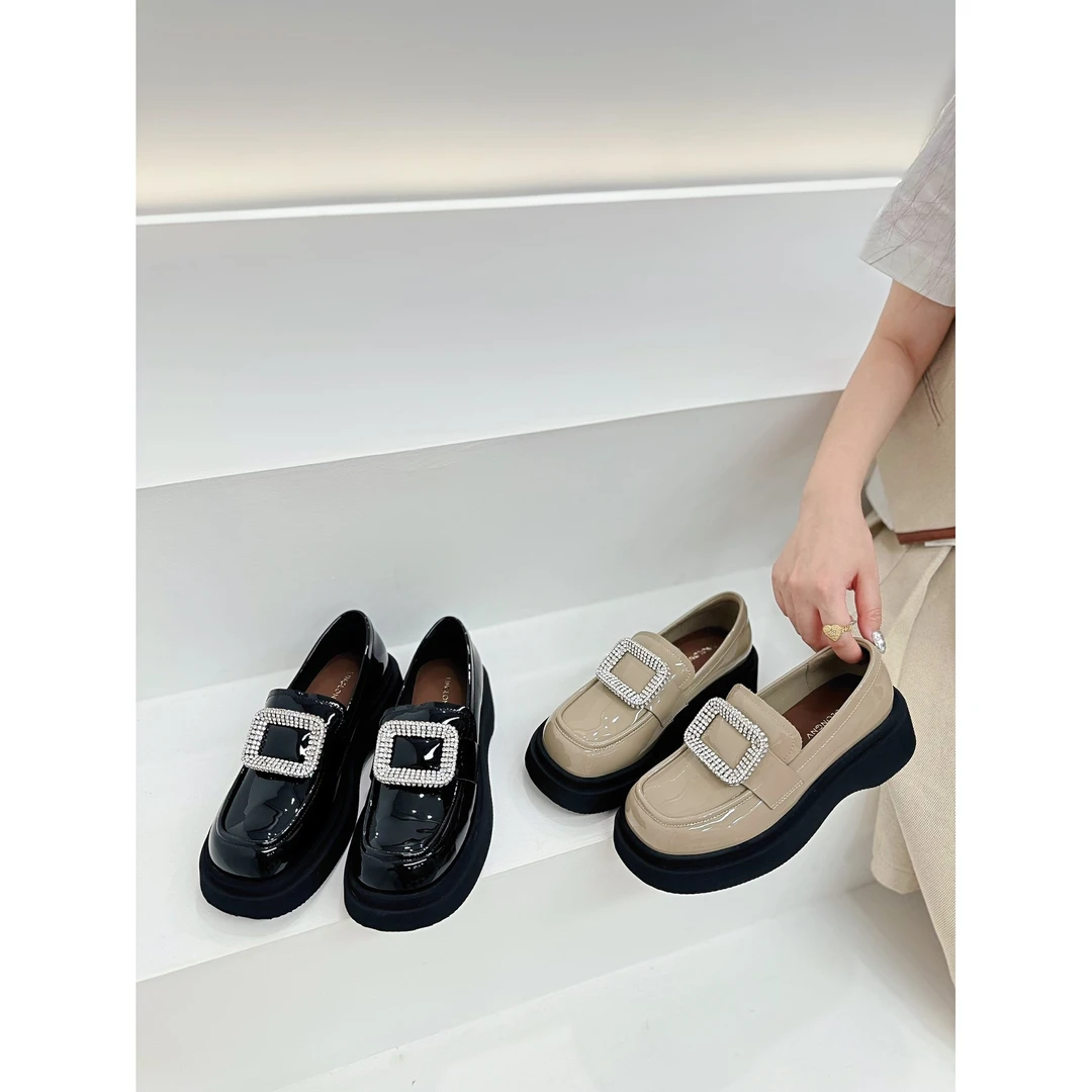 明星黄奕代言阿芙莎88661177新款厚底复古方扣百搭气质乐福鞋