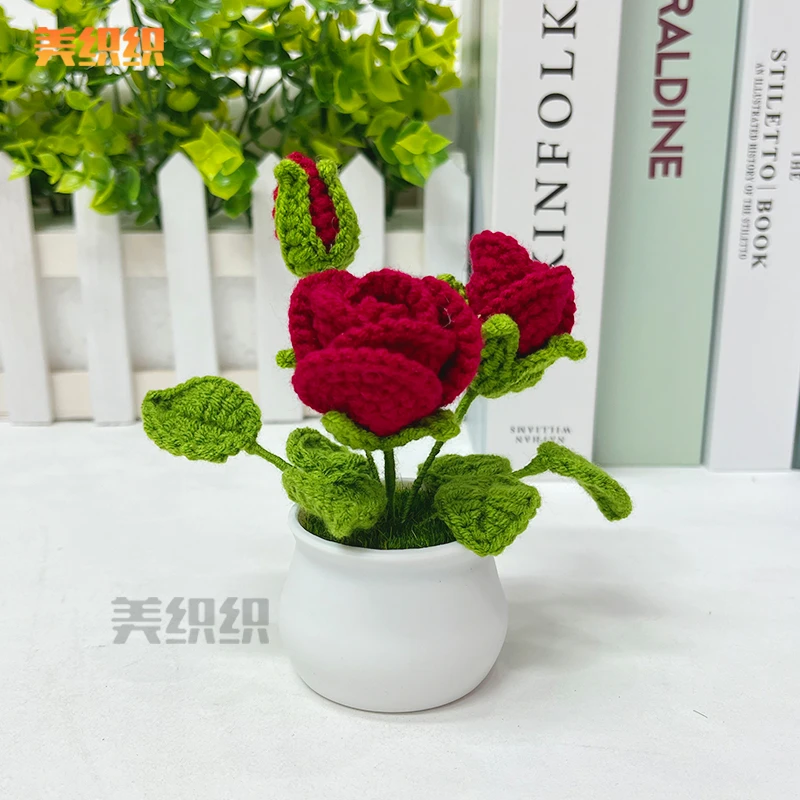 手工编织玫瑰迷你小盆栽礼物成品自制毛线小草莓送女友闺蜜红玫瑰