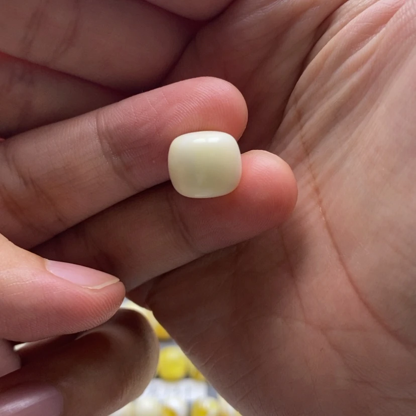 【闪购商品】琥珀裸石未镶嵌清**來