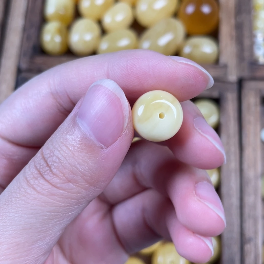 琥珀裸石未镶嵌天然480