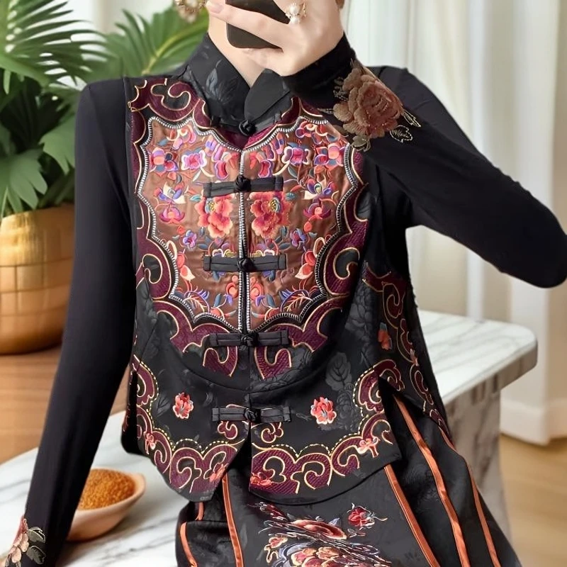 洋气民族风绣花马甲女款春秋新中式时尚马夹国风加绒短款刺绣坎肩