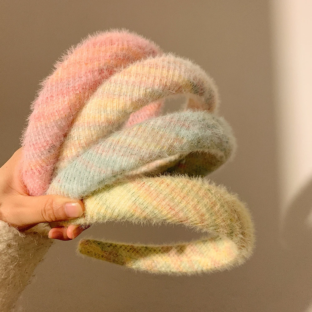 温柔甜美毛绒发箍女2023新款高级感宽边毛茸茸高颅顶头箍发饰头饰