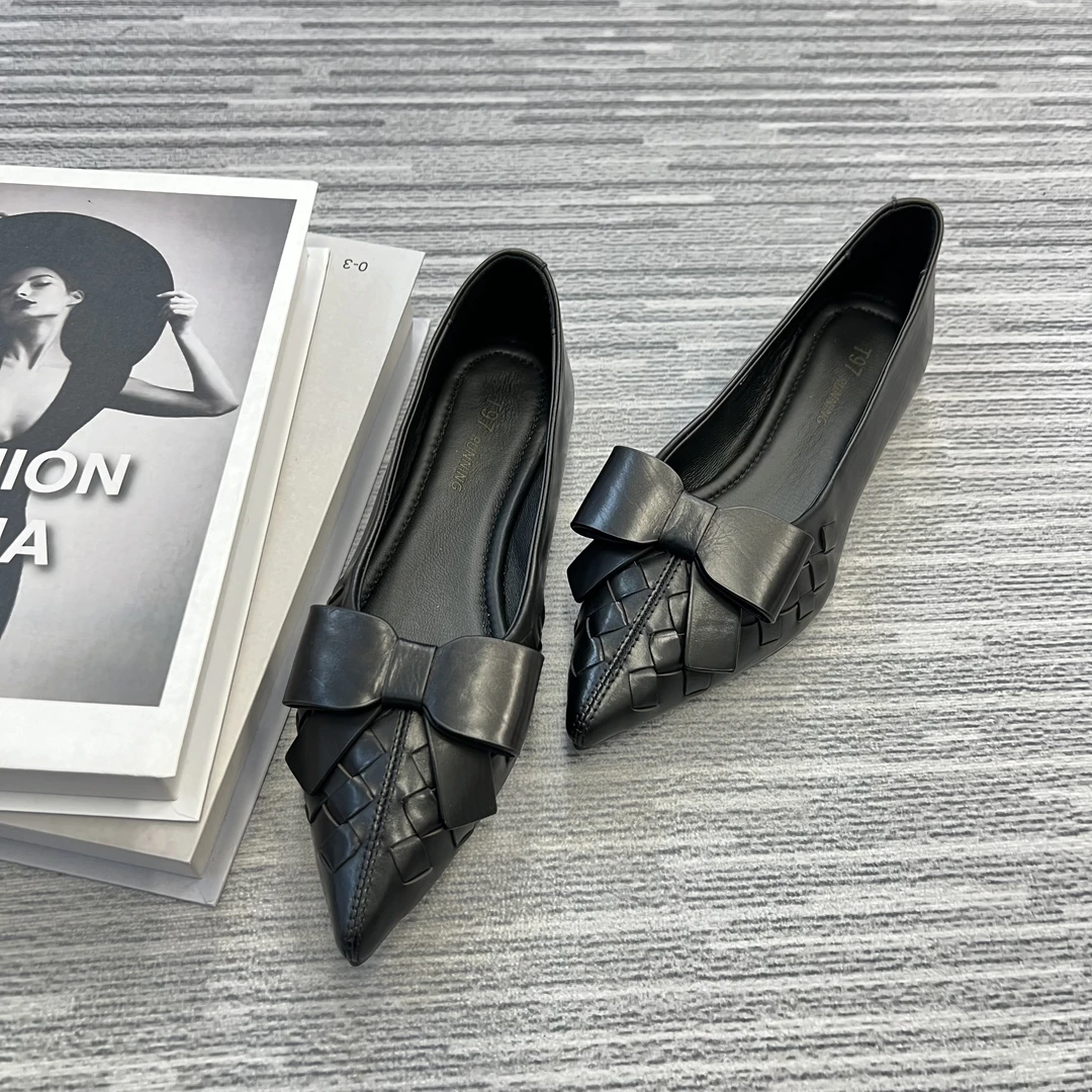 2024夏季新欧洲站软底软面编织浅口尖头蝴蝶结百搭平底女单鞋2122