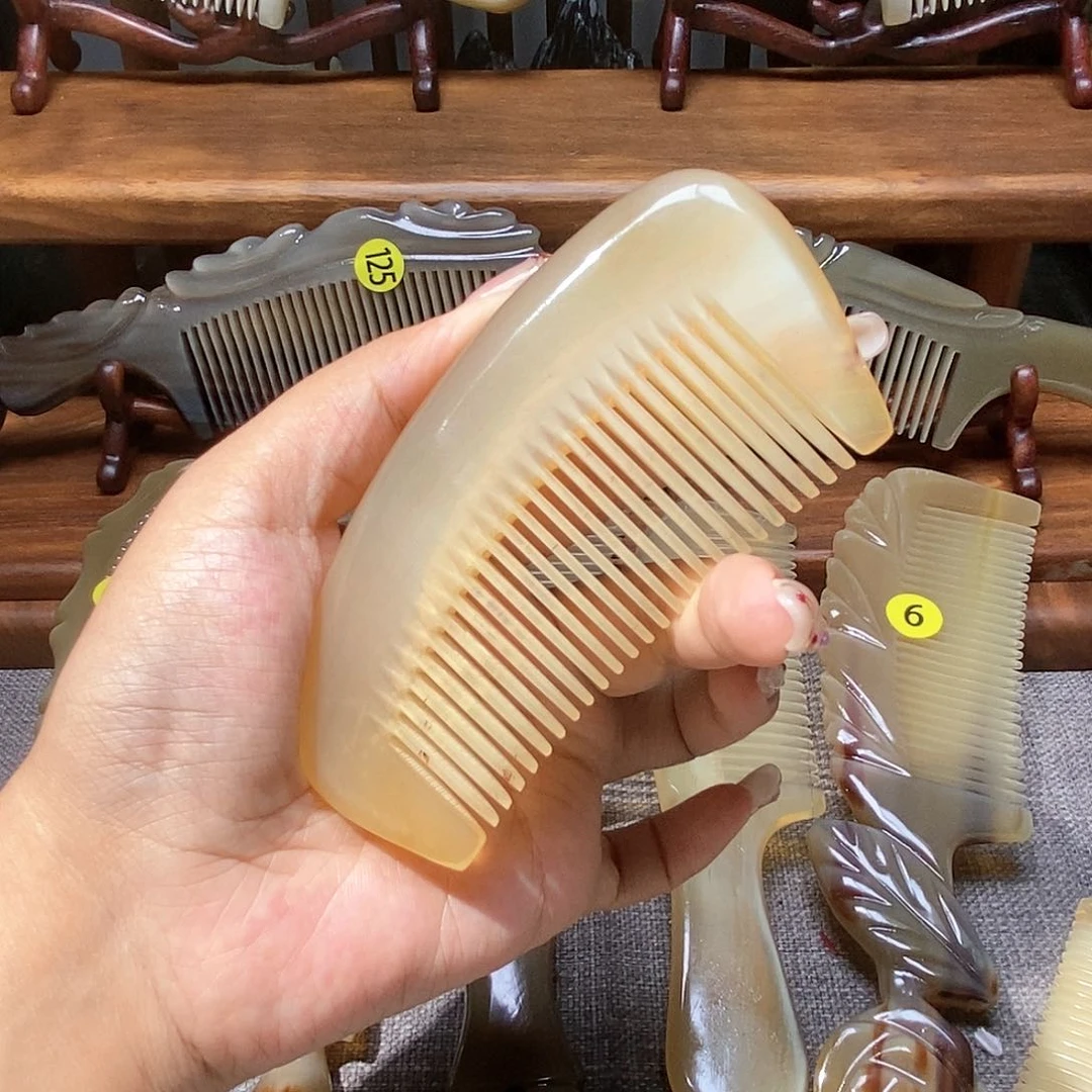 48 枫叶牛角梳牛角梳