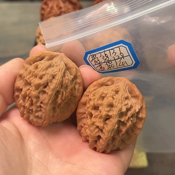 文玩核桃把件非嫁接马老四